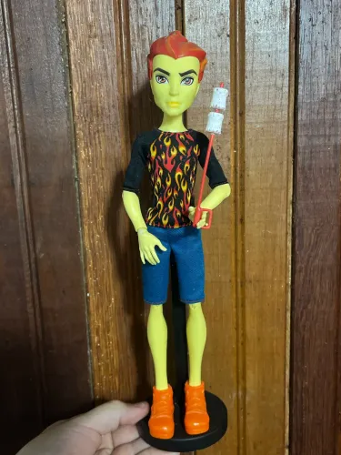 Boneco Monster High Heath 