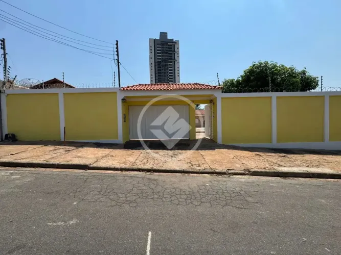 Linda Casa Mobiliada com Piscina 300m² para Venda ou Locação! codigo: 148992