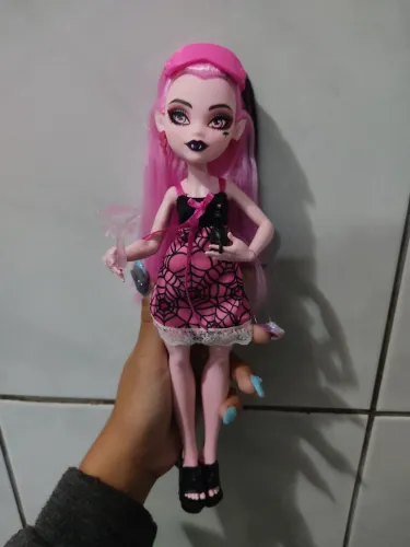 draculaura g3 completa