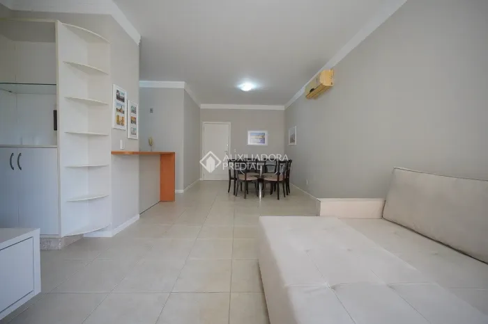 Apartamento Mobiliado 2 Suítes - Jurerê - Sacada c/ Churrasqueira