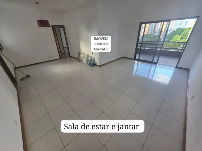 Condomínio Saint Remy, Adrianópolis, três quartos