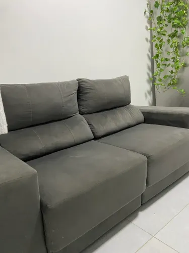 Sofá retrátil semi - novo