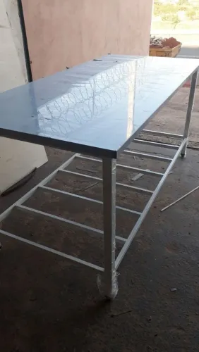 Mesa inox e galvanizado