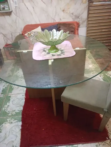 Mesa de jantar de vidro 