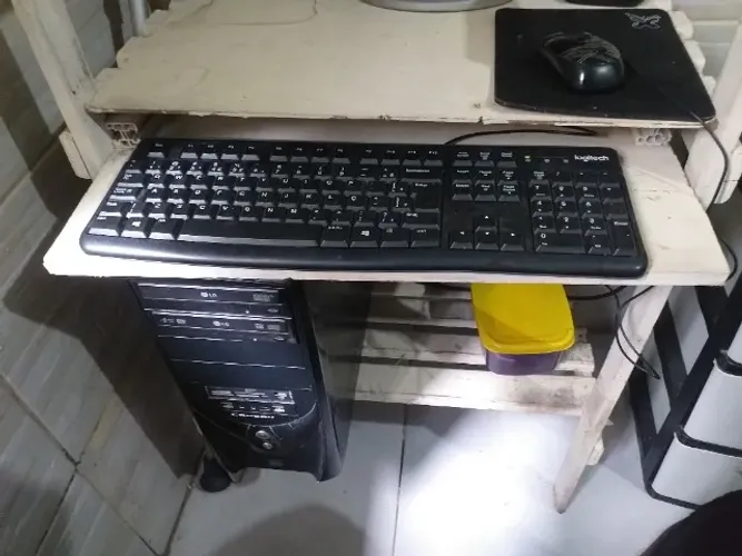 Computador de torre completo 