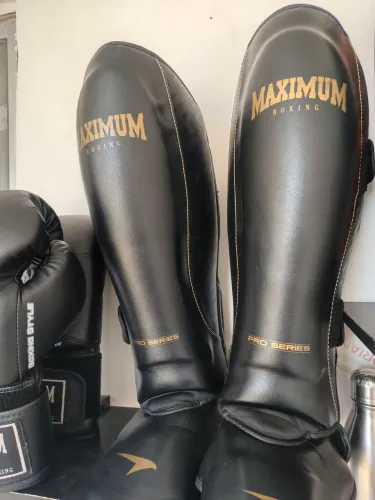 Luva e caneleira maximum