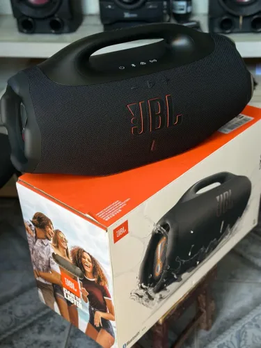 JBL BOMBOX 4