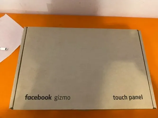 facebook gizmo touch panel item de colecionador !