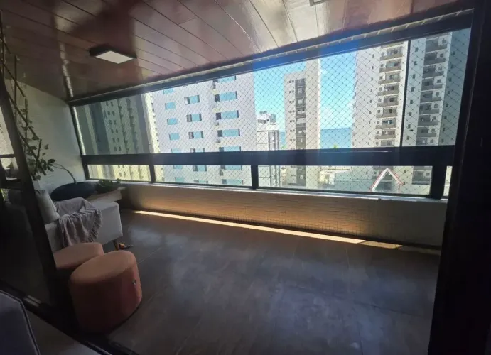 Imóvel para venda possui 187 metros quadrados com 4 quartos em Boa Viagem - Recife - PE