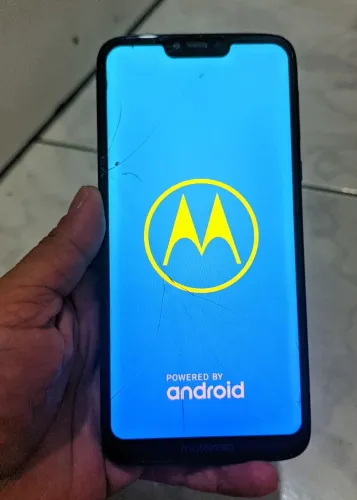 MOTOROLA G7 PLUS 