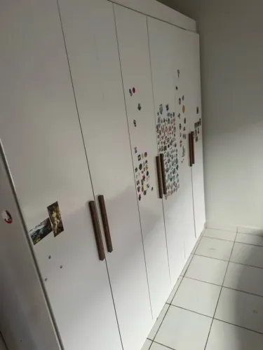 Guarda roupa 6 portas