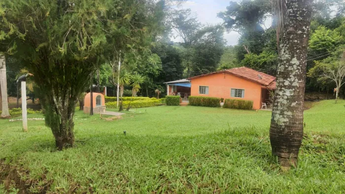 Chácara à venda 3 Quartos, 1 Suite, 3 Vagas, 5700M², Zona Rural, Bela Vista de Goiás - GO