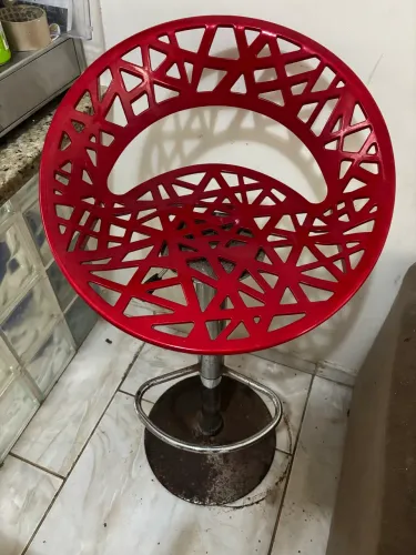 Banqueta Giratoria Vermelha