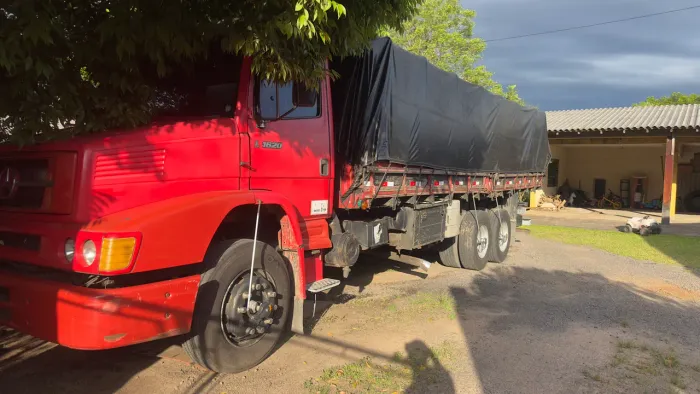 1620 em ótimo estado pra vende 