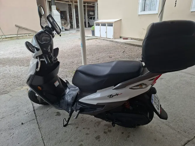 Moto usada com única dona