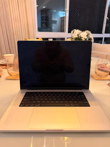 MacBook Pro 16 M4 Pro 24GB RAM 512GB SSD Prateado