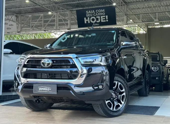 Toyota Hilux CD SRX 4X4 2.8 TDI 16V Diesel Aut. 2025