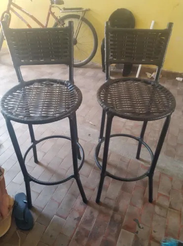 Banqueta de fibra preto