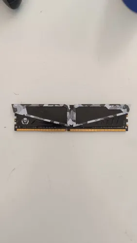 Memória RAM 8GB 3200MHz DDR4 Team Group T-Force Vulcan