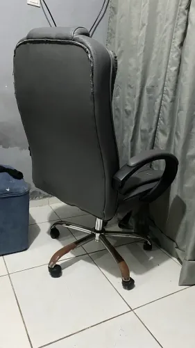 vende-se cadeira presidente usada