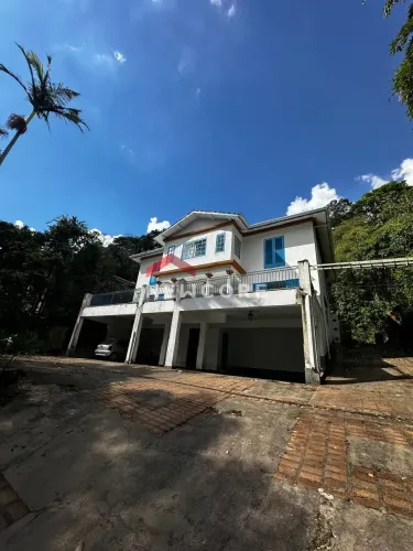 Casa de condomínio em Alameda das Tipuanas - Bosque do Embu - Embu das Artes/SP