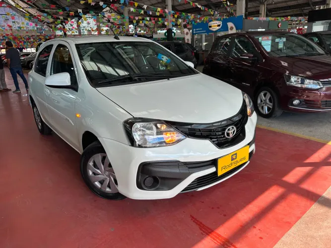 Toyota Etios 1.3 Flex 16V 5P Mec. 2019