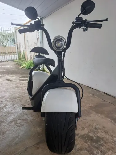 Scooter Elétrica TUI Mais Branca - Pouquíssimo Uso