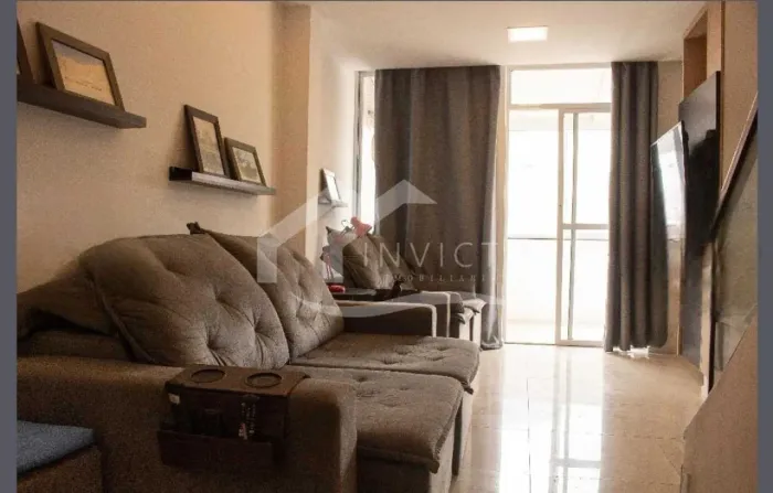 MARAVILHOSO APARTAMENTO DUPLEX A UMA QUADRA DA PRAIA COM VISTA LIVRE!!!!