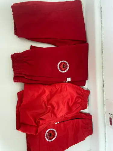 Uniforme Maple bear