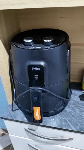 Vendo air frye 250 reais seminovo