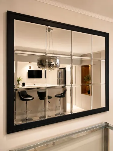 Espelho Decorativo Lapidado 1,74 x 1,34 com Moldura Preta