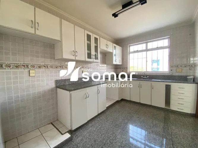 Apartamento para aluguel, 3 quartos, 1 suíte, 1 vaga, São José - Divinópolis/MG