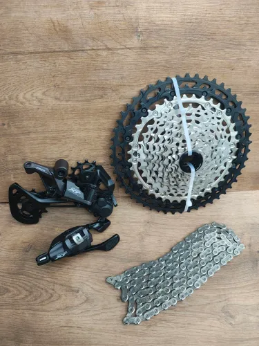 Kit de marcha shimano XT m8100... micro spline..zero sem uso 