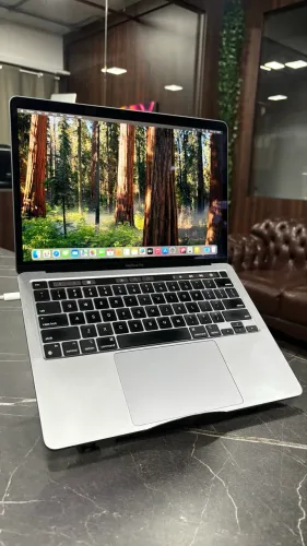 MacBook Pro 13? 2020 (A2338) M1 - 8GB | 256GB SSD