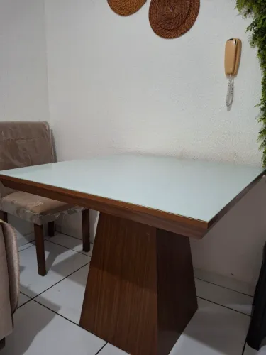 Mesa de Jantar Quadrada 4 Lugares