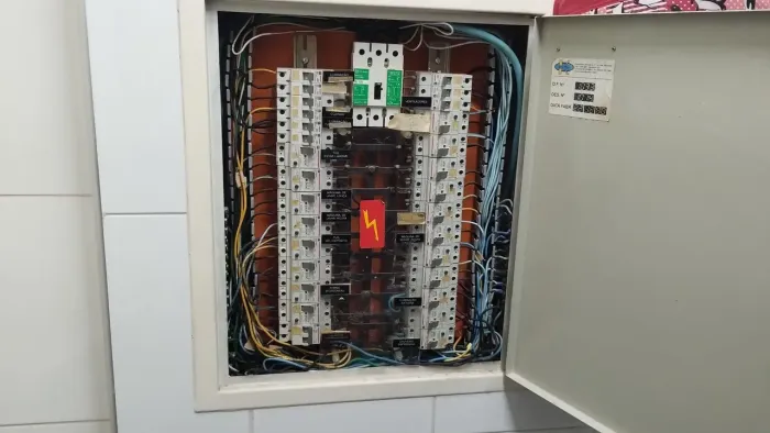 Ajudante de eletricista