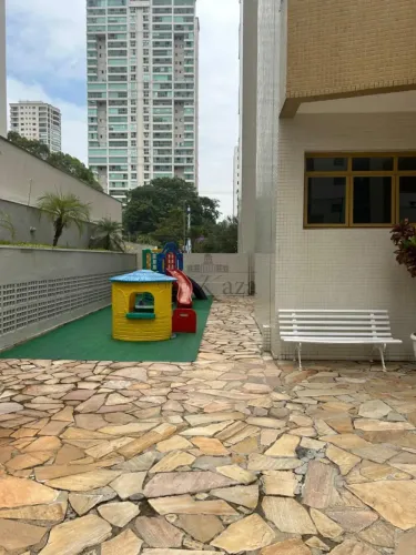 Apartamento - Parque Residencial Aquarius - Solar dos Girassóis - 3 Dormitórios - 100m².