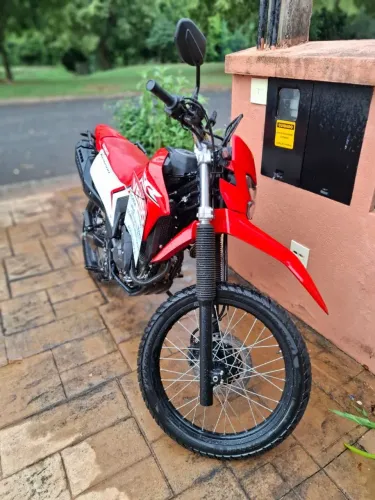 Vendo moto Honda XRE 300