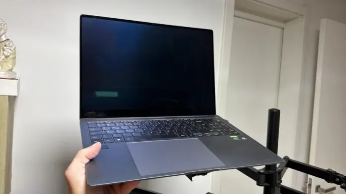 TROCO / Galaxy book 4 ultra core ultra 9 185h rtx4070
