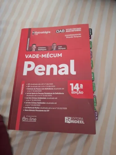 Vade Mecum 45 Estratégia Penal - Usado - Etiquetado E Grifado (Usado)