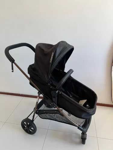 Carrinho de bebê Moisés 