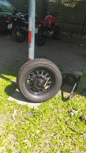 Jogo de rodas de moto aro 21" e 15" com pneus 0