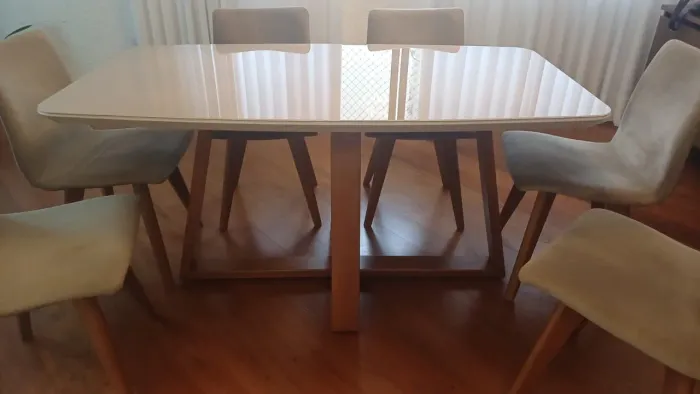 Mesa de jantar 6 cadeiras