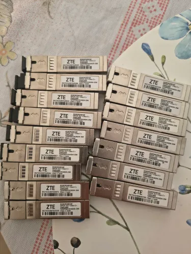 16 Gbic ZTE c+ usado