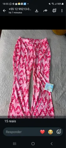 Calça e camiseta