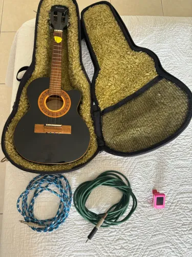 Cavaquinho Rozini Preto (com Case, Diapasão e cabos)