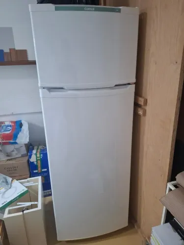 Geladeira/Refrigerador CONSUL Cycle Defrost Consul 334 Litros CRD37EB Branco