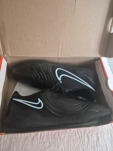CHUTEIRA NIKE