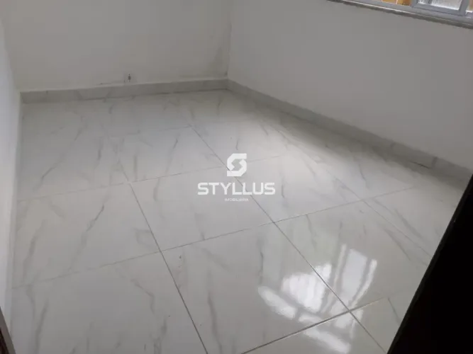 Casa de Vila com 2 Quartos, Terraço e 2 Banheiros em Piedade! RO01X