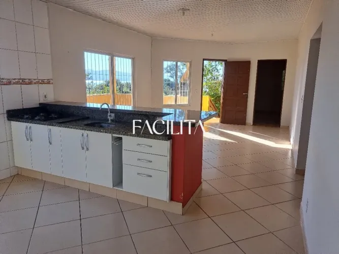Casa com 3 quartos no bairro Sambaqui, Florianópolis